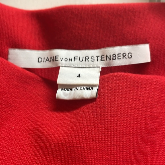 Diane Von furstenberg size 4 red dress - Picture 3 of 3